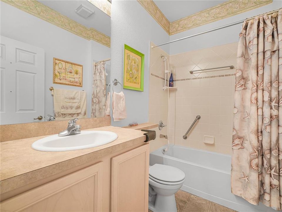 En Venta: $350,000 (2 camas, 2 baños, 1326 Pies cuadrados)