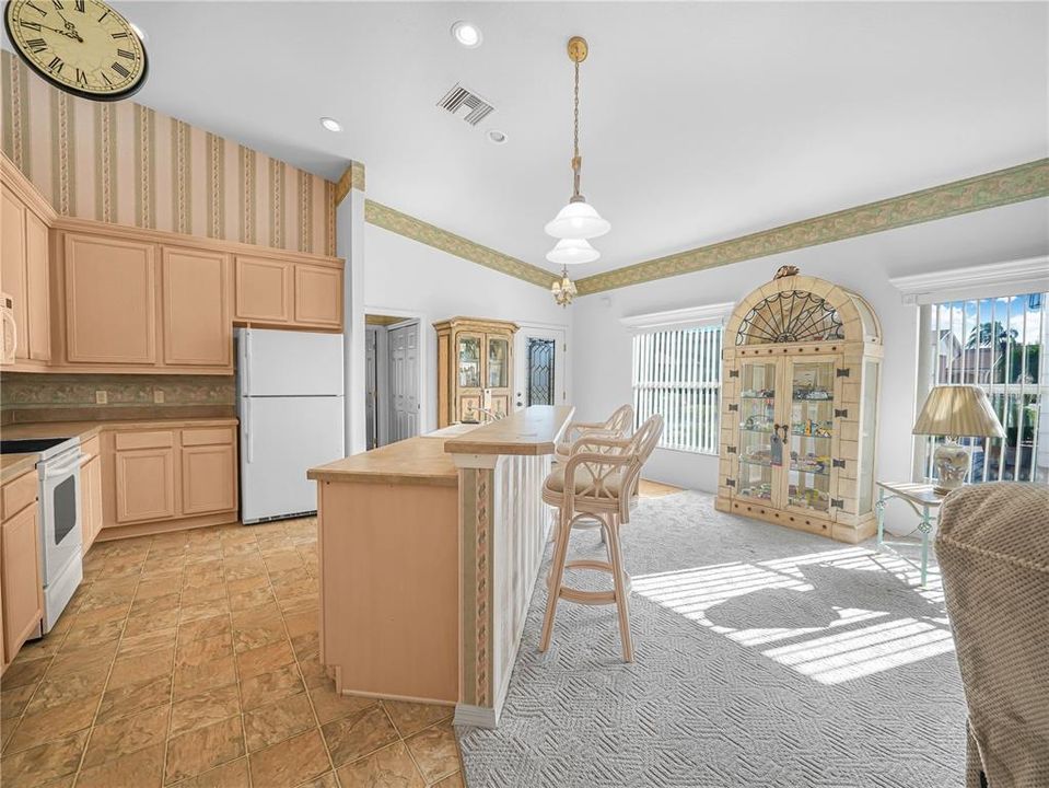 En Venta: $350,000 (2 camas, 2 baños, 1326 Pies cuadrados)