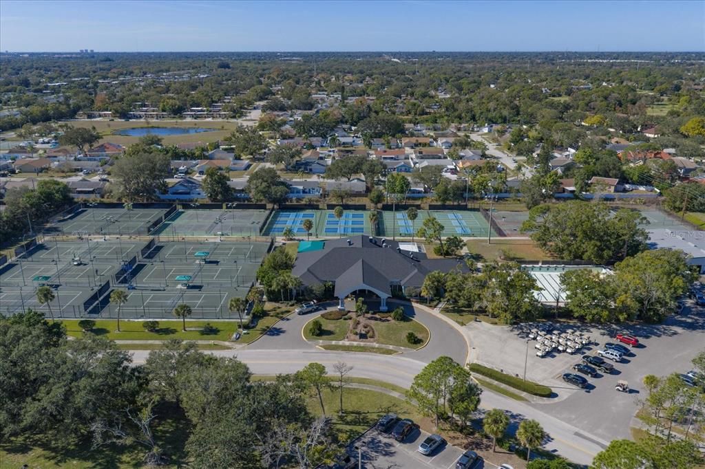 待售: $799,000 (4 贝兹, 2 浴室, 2526 平方英尺)