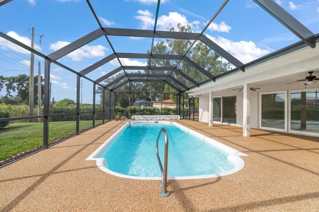 待售: $799,000 (4 贝兹, 2 浴室, 2526 平方英尺)