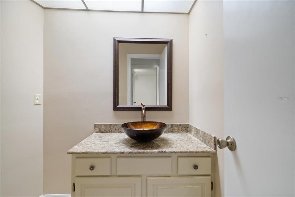 待售: $799,000 (4 贝兹, 2 浴室, 2526 平方英尺)