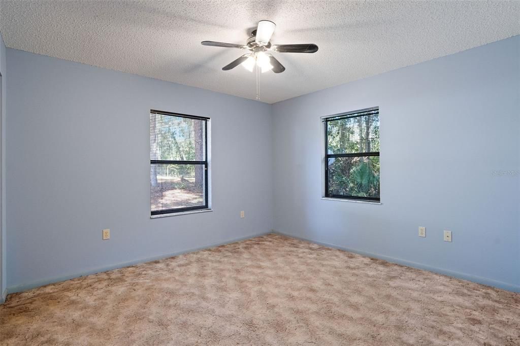 En Venta: $649,900 (2 camas, 2 baños, 1316 Pies cuadrados)