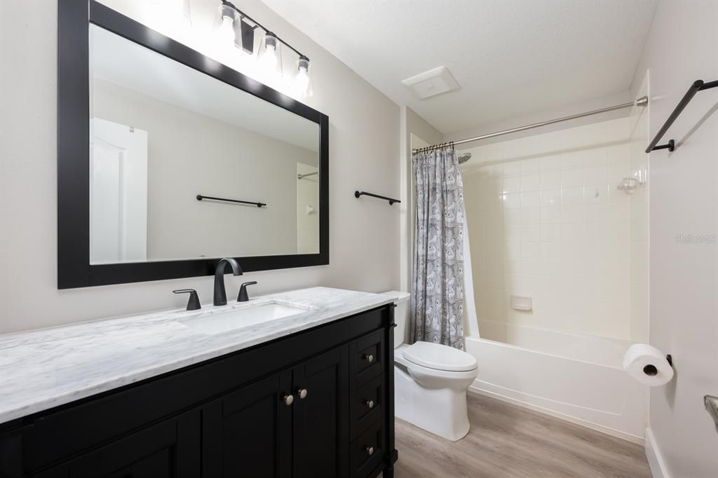 For Sale: $475,000 (3 beds, 2 baths, 1751 Square Feet)