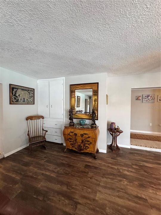 На продажу: $539,900 (4 спален, 4 ванн, 3800 Квадратных фут)