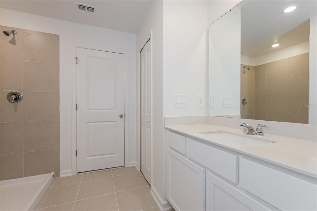 В аренду: $1,980 (4 спален, 2 ванн, 1880 Квадратных фут)