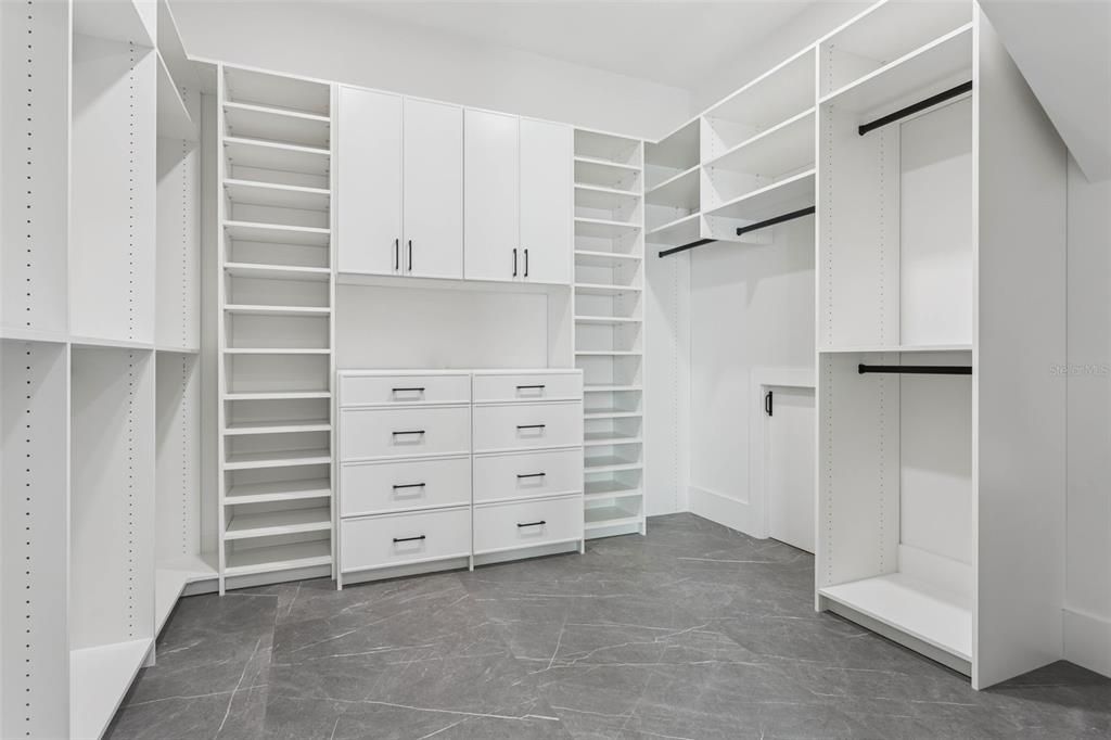 В аренду: $12,000 (4 спален, 4 ванн, 3176 Квадратных фут)