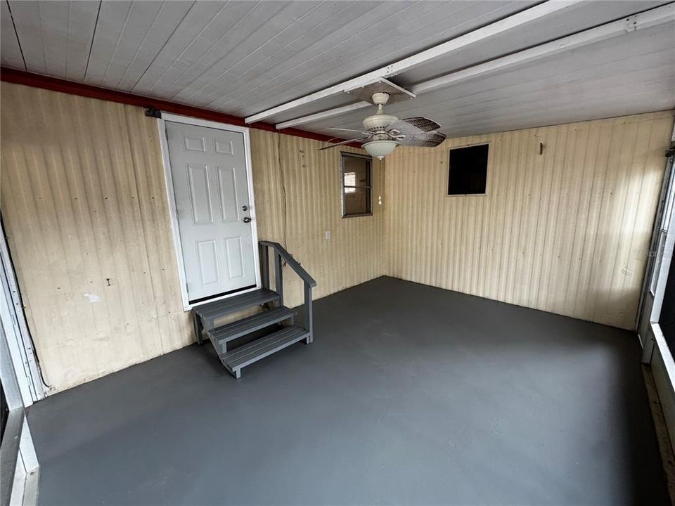 For Rent: $1,025 (2 beds, 1 baths, 804 Square Feet)