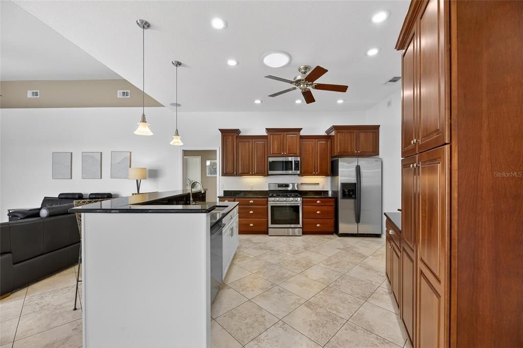 For Sale: $995,000 (4 beds, 3 baths, 2806 Square Feet)