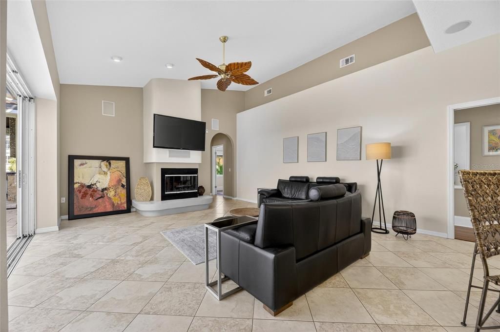 For Sale: $995,000 (4 beds, 3 baths, 2806 Square Feet)