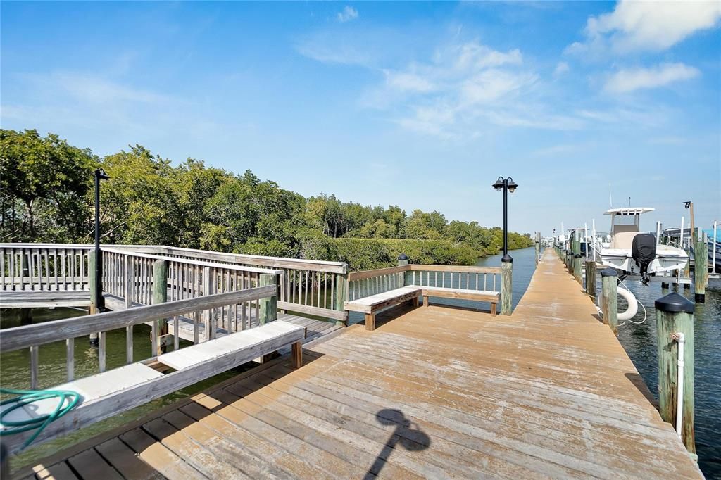 For Sale: $995,000 (4 beds, 3 baths, 2806 Square Feet)