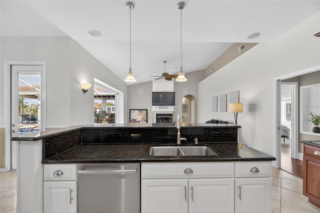 For Sale: $995,000 (4 beds, 3 baths, 2806 Square Feet)