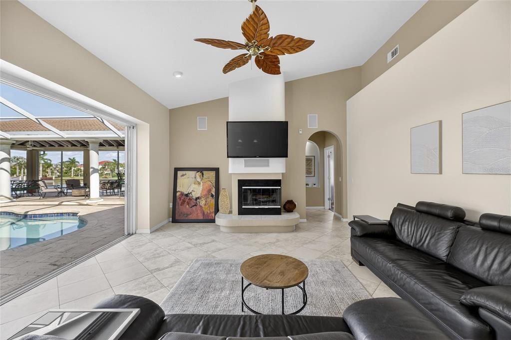 For Sale: $995,000 (4 beds, 3 baths, 2806 Square Feet)