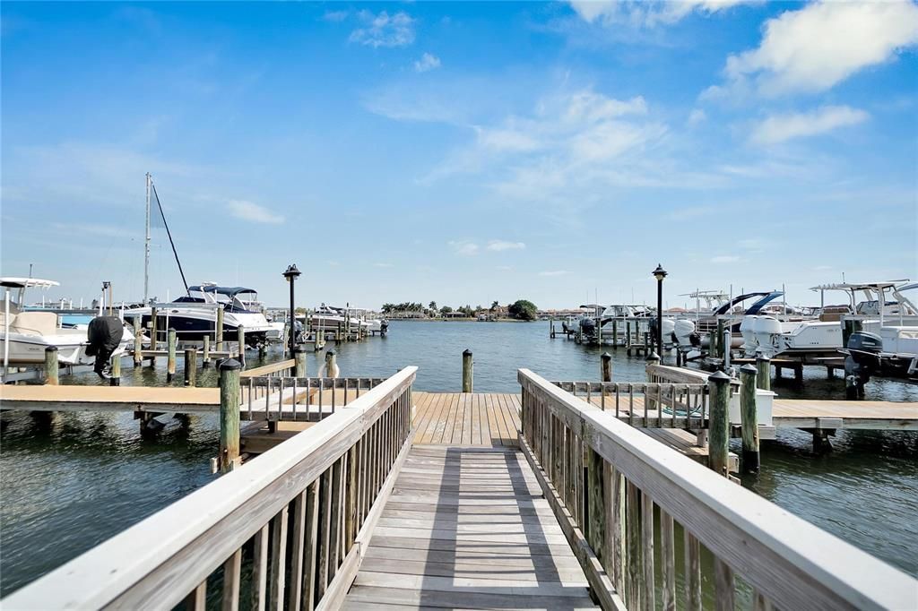 For Sale: $995,000 (4 beds, 3 baths, 2806 Square Feet)