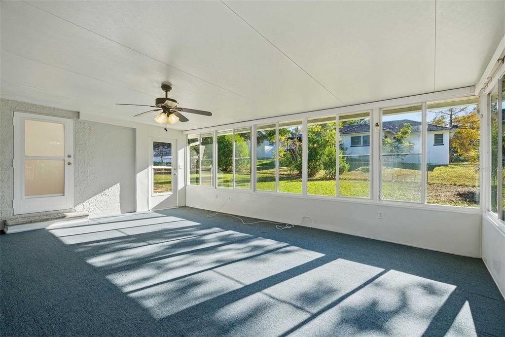 For Sale: $194,900 (2 beds, 2 baths, 1578 Square Feet)