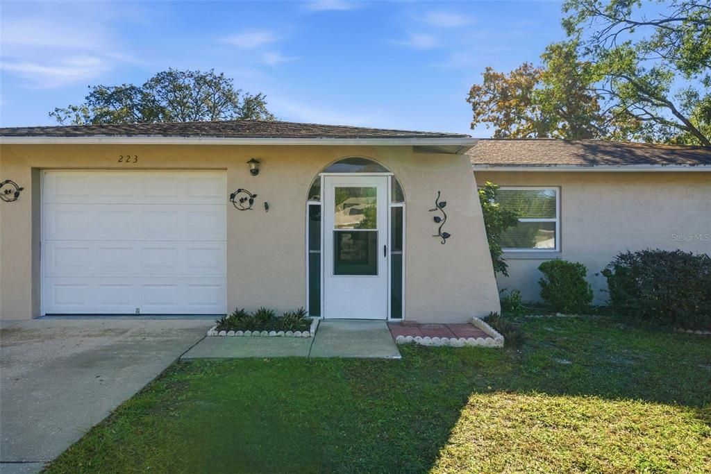 For Sale: $194,900 (2 beds, 2 baths, 1578 Square Feet)