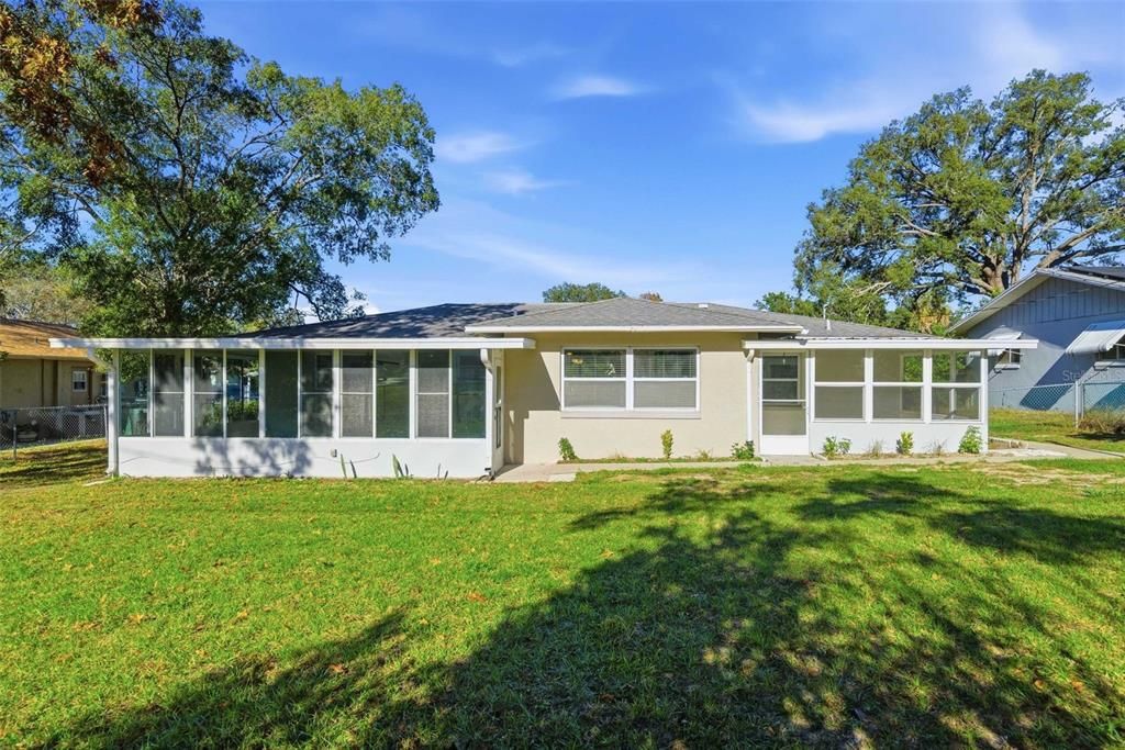 For Sale: $194,900 (2 beds, 2 baths, 1578 Square Feet)