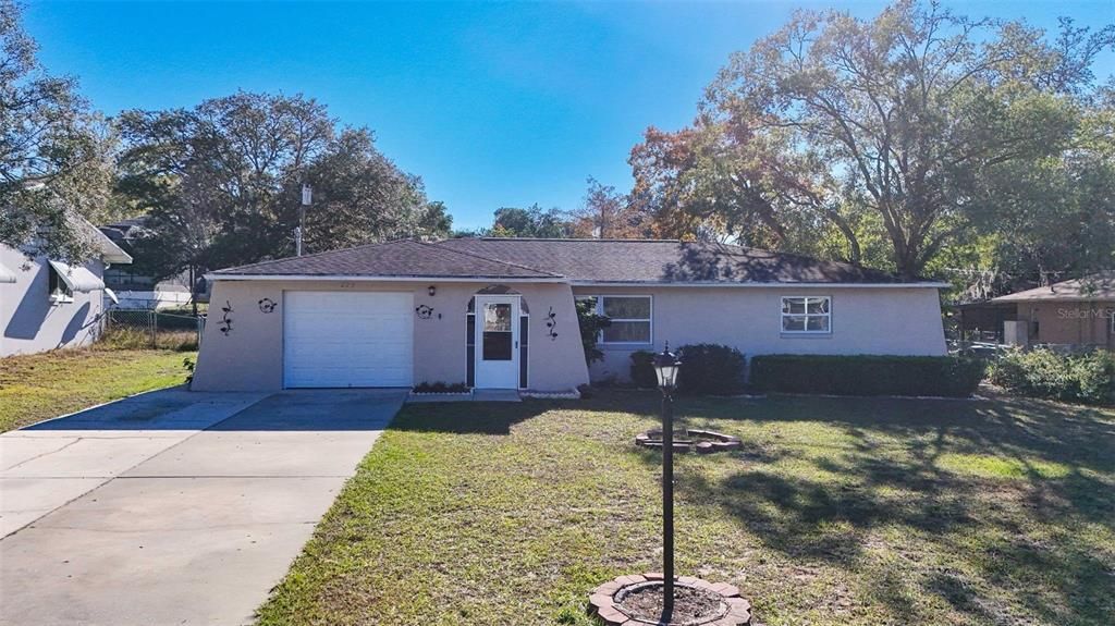 For Sale: $194,900 (2 beds, 2 baths, 1578 Square Feet)