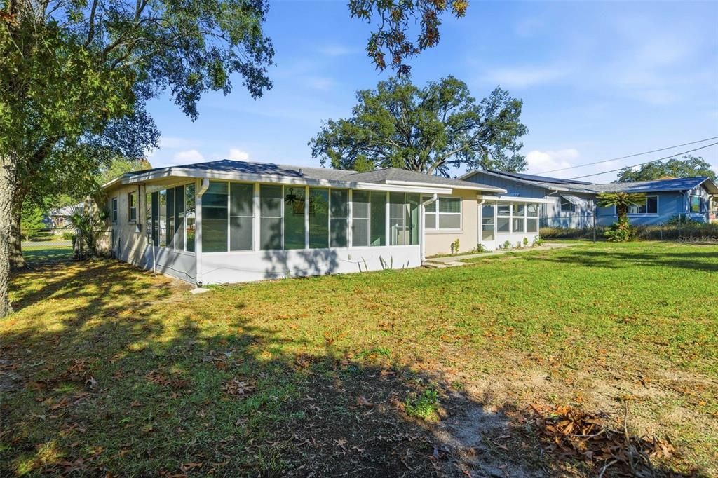 For Sale: $194,900 (2 beds, 2 baths, 1578 Square Feet)