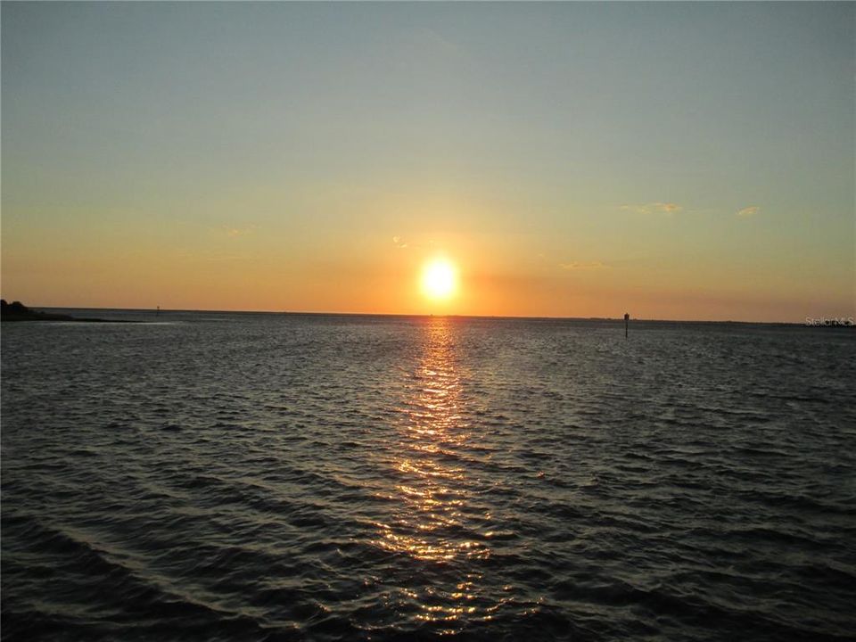 For Sale: $194,900 (2 beds, 2 baths, 1578 Square Feet)