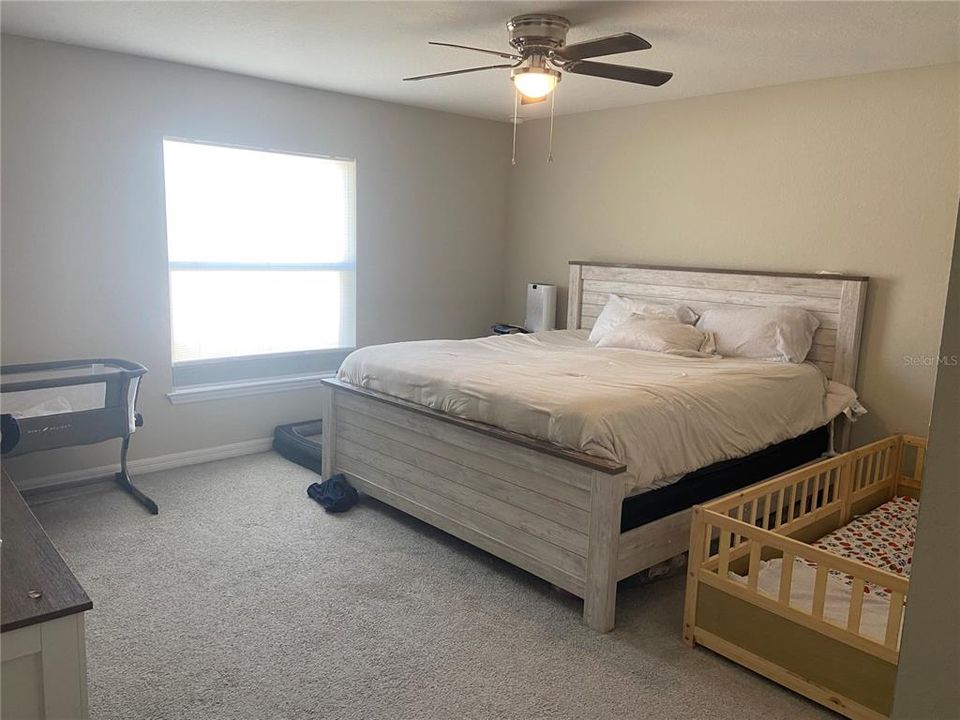 For Sale: $270,000 (3 beds, 2 baths, 1557 Square Feet)