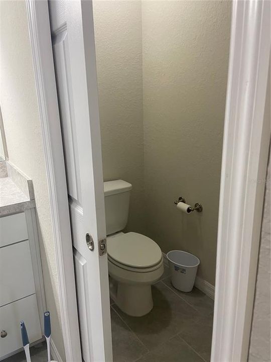 For Sale: $270,000 (3 beds, 2 baths, 1557 Square Feet)