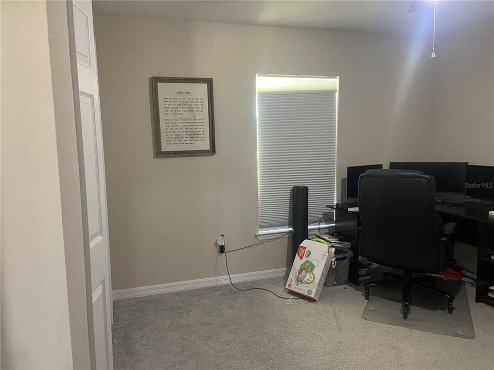 For Sale: $270,000 (3 beds, 2 baths, 1557 Square Feet)