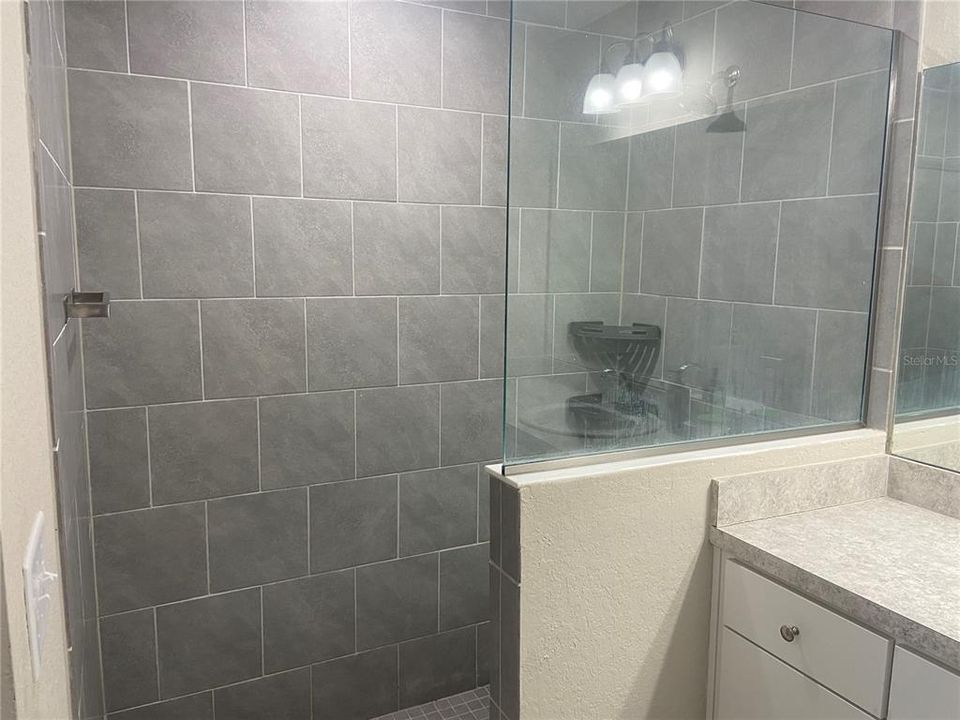 For Sale: $270,000 (3 beds, 2 baths, 1557 Square Feet)