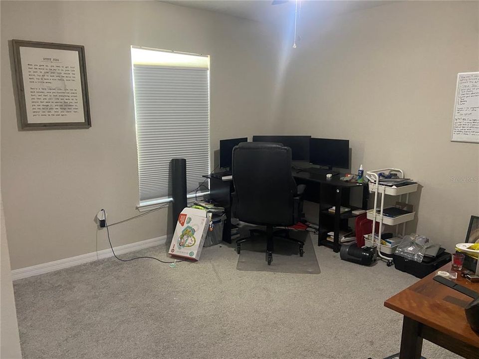 For Sale: $270,000 (3 beds, 2 baths, 1557 Square Feet)