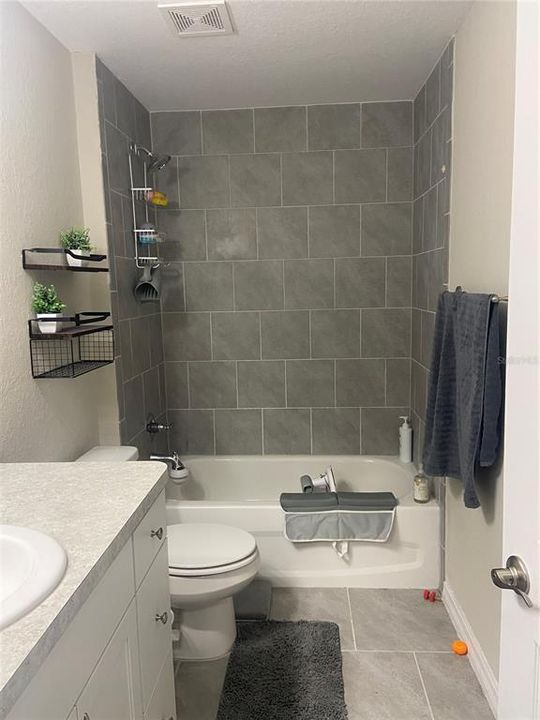 For Sale: $270,000 (3 beds, 2 baths, 1557 Square Feet)