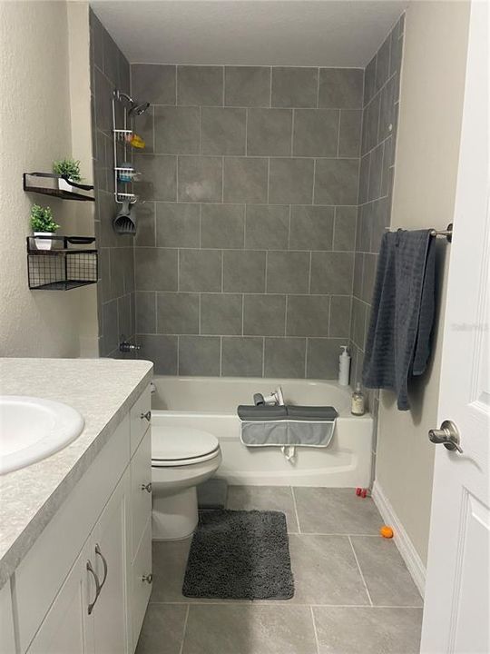 For Sale: $270,000 (3 beds, 2 baths, 1557 Square Feet)