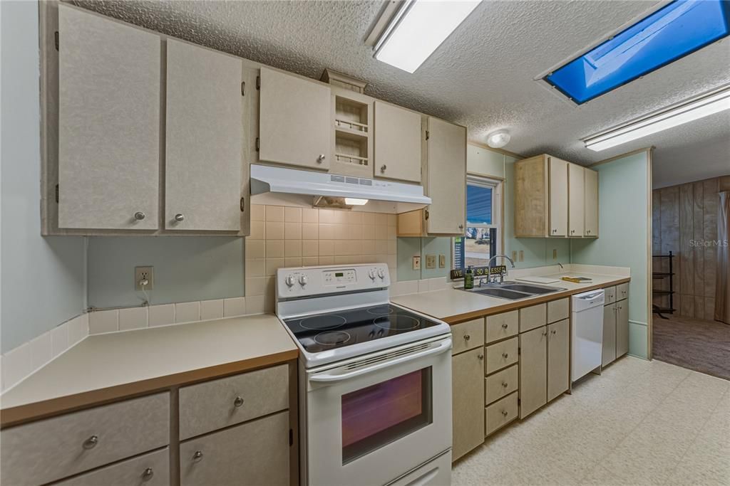 En Venta: $149,900 (2 camas, 2 baños, 1552 Pies cuadrados)