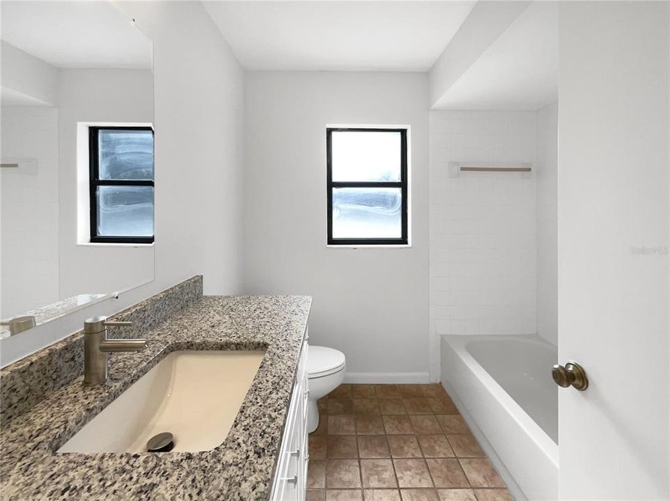 待售: $305,000 (3 贝兹, 2 浴室, 1494 平方英尺)