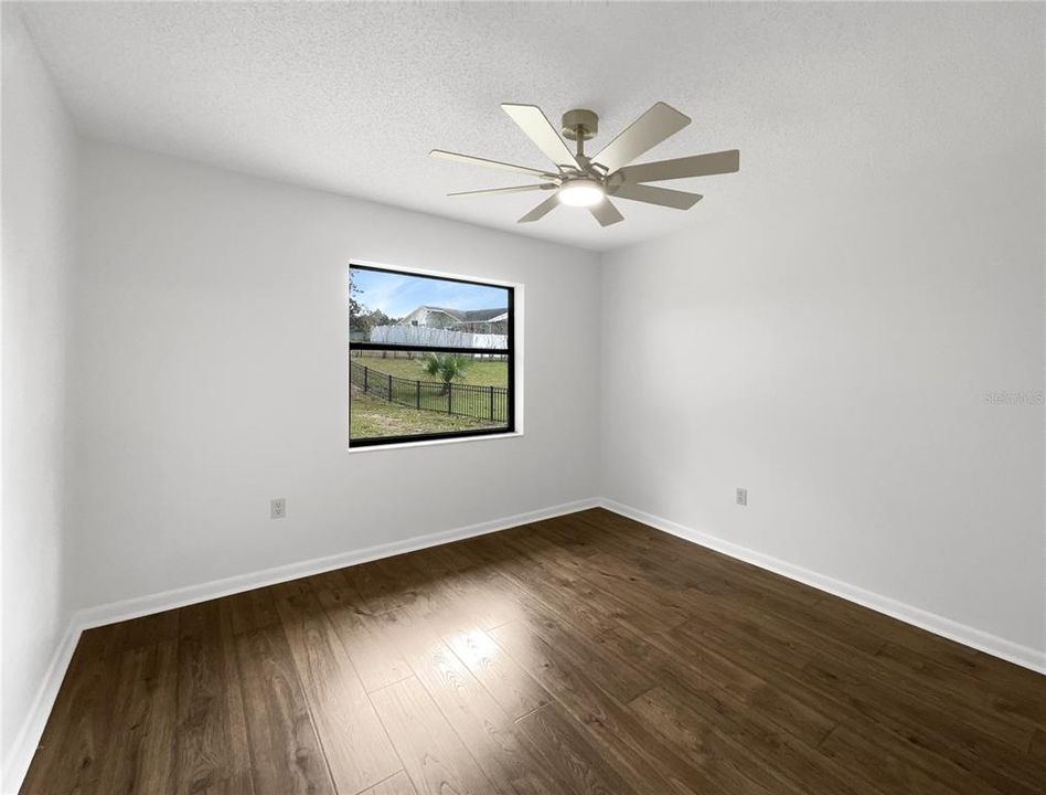 待售: $305,000 (3 贝兹, 2 浴室, 1494 平方英尺)