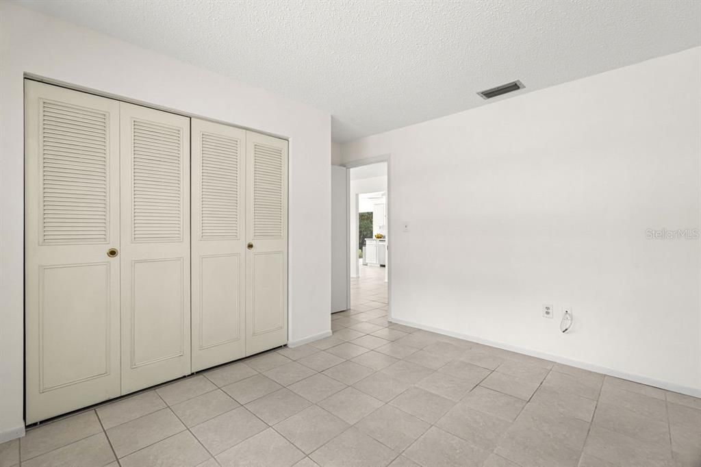 En Venta: $189,900 (2 camas, 1 baños, 935 Pies cuadrados)