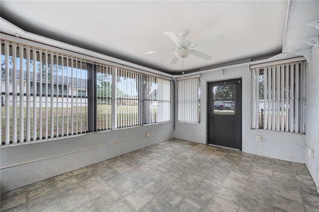 En Venta: $229,900 (2 camas, 2 baños, 1173 Pies cuadrados)