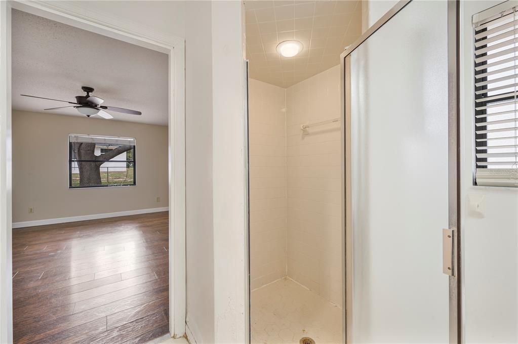 En Venta: $229,900 (2 camas, 2 baños, 1173 Pies cuadrados)