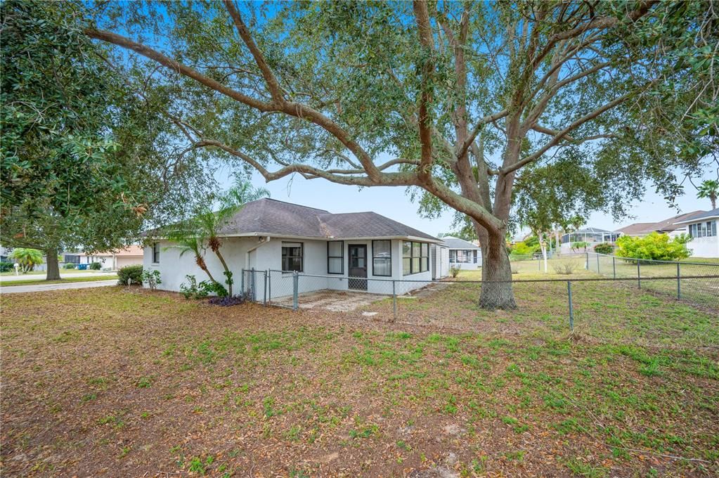 En Venta: $229,900 (2 camas, 2 baños, 1173 Pies cuadrados)