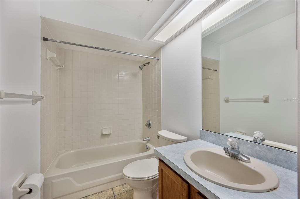 En Venta: $229,900 (2 camas, 2 baños, 1173 Pies cuadrados)