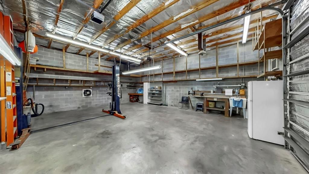 En Venta: $425,000 (3 camas, 2 baños, 1630 Pies cuadrados)