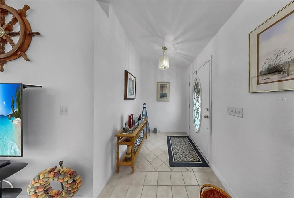 En Venta: $425,000 (3 camas, 2 baños, 1630 Pies cuadrados)