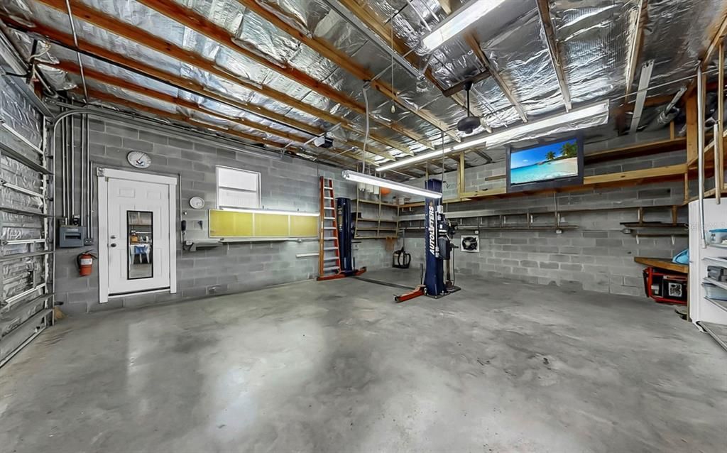 En Venta: $425,000 (3 camas, 2 baños, 1630 Pies cuadrados)