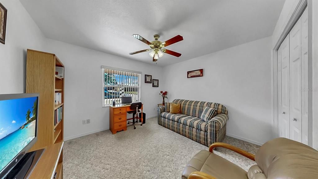 En Venta: $425,000 (3 camas, 2 baños, 1630 Pies cuadrados)