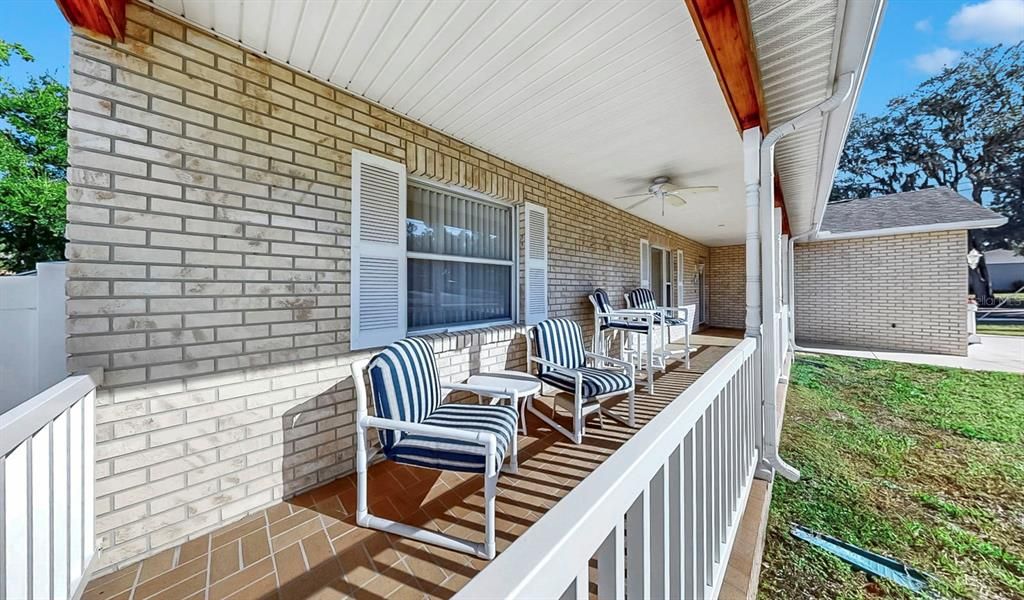 En Venta: $425,000 (3 camas, 2 baños, 1630 Pies cuadrados)