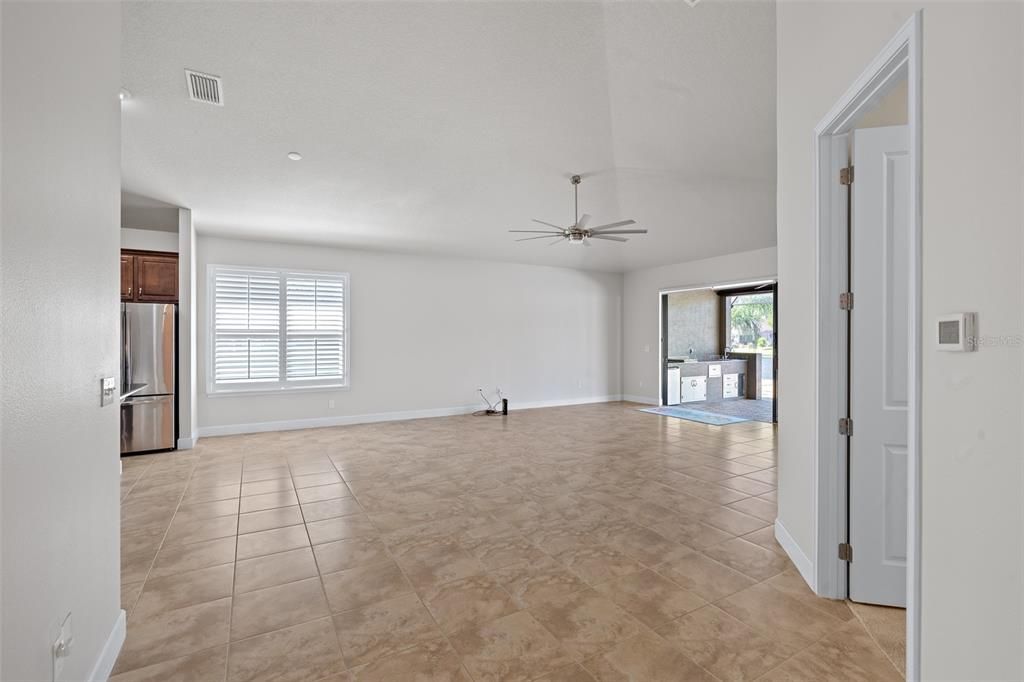 En Renta: $4,500 (3 camas, 2 baños, 2365 Pies cuadrados)