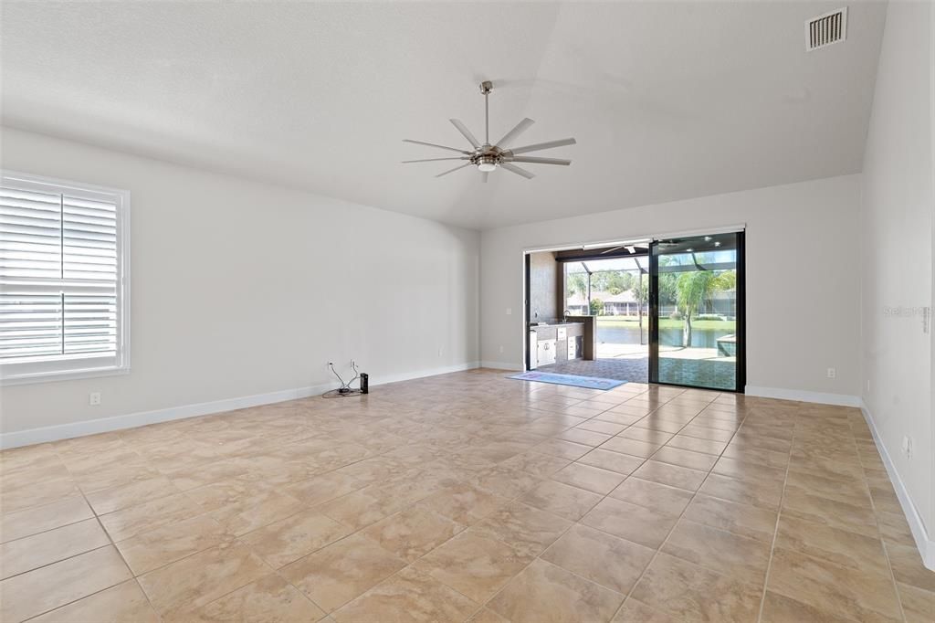 En Renta: $4,500 (3 camas, 2 baños, 2365 Pies cuadrados)