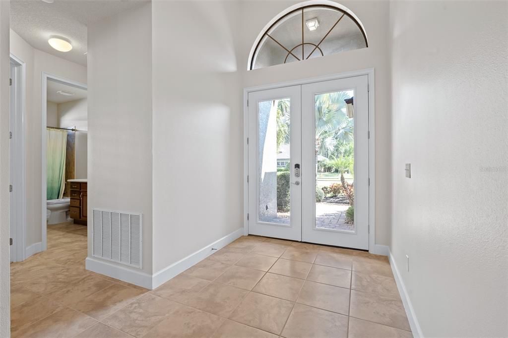 En Renta: $4,500 (3 camas, 2 baños, 2365 Pies cuadrados)