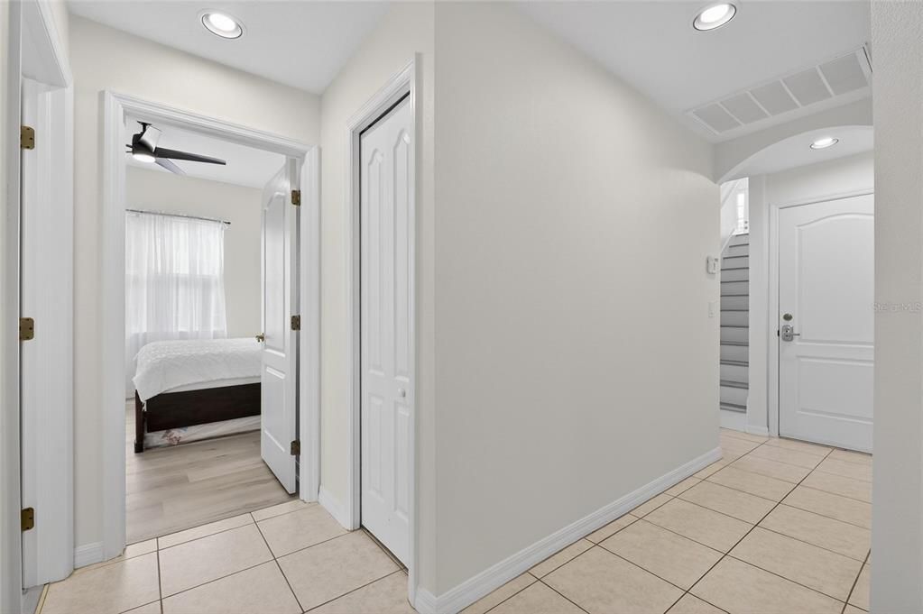 На продажу: $1,234,000 (5 спален, 3 ванн, 4013 Квадратных фут)