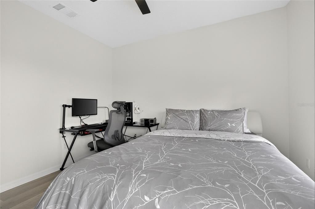 На продажу: $1,234,000 (5 спален, 3 ванн, 4013 Квадратных фут)