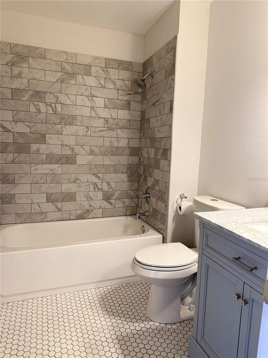 For Rent: $1,350 (2 beds, 2 baths, 943 Square Feet)