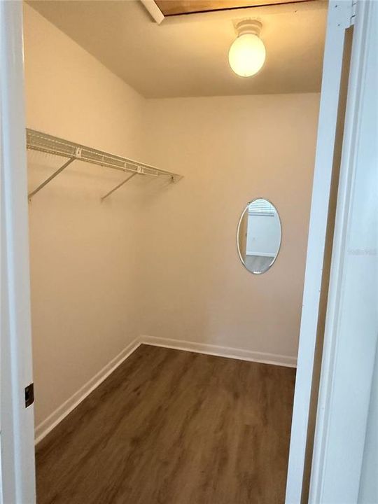 For Rent: $1,350 (2 beds, 2 baths, 943 Square Feet)